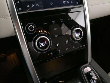 Land Rover Discovery Sport SE Awd 2.0d Td4 Mhev 163cv Auto — photo 17