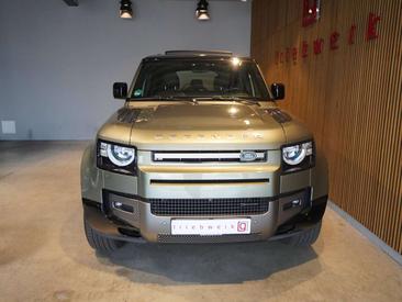 Land Rover Defender 110 D250 X-Dynamic — photo 17