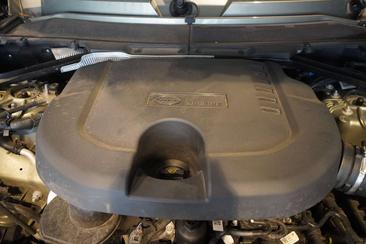 Land Rover Defender 110 D250 X-Dynamic — photo 18