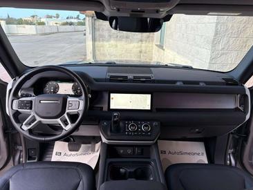 Land Rover Defender 110 SE 3.0D I6 200 CV AWD Auto — photo 15