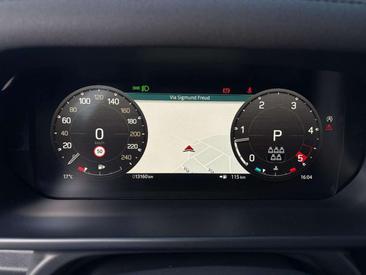 Land Rover Defender 110 SE 3.0D I6 200 CV AWD Auto — photo 17