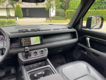 Land Rover Defender 110 X-Dynamic SE 3.0 D MHEV D250 — photo 12