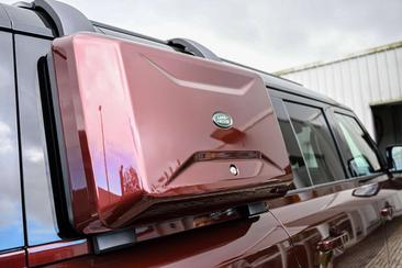 Land Rover Defender 110 D300 MHEV — photo 10