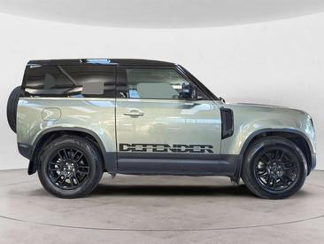 Land Rover Defender 90 X-Dynamic SE 3.0d I6 Mhev — photo 4