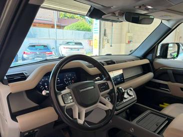 Land Rover Defender 90 X-Dynamic SE 3.0d I6 Mhev — photo 10