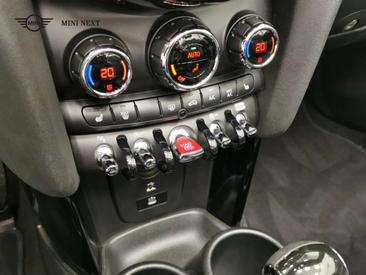 Mini Cooper E — photo 15