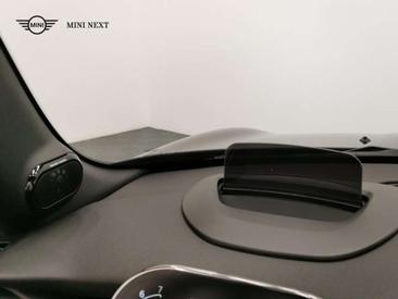 Mini Cooper E — photo 17