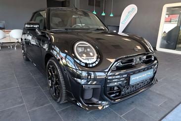 Mini Cabrio JCW Cooper — photo 2