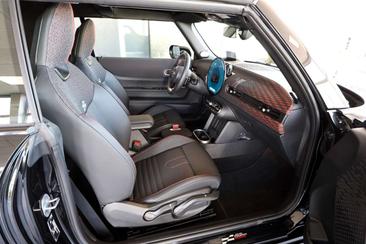 Mini Cabrio JCW Cooper — photo 14