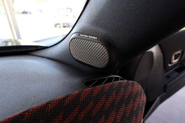 Mini Cabrio JCW Cooper — photo 16