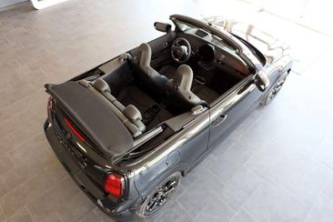 Mini Cabrio JCW Cooper — photo 26