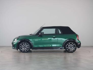 Mini Cabrio John Cooper Works — photo 14