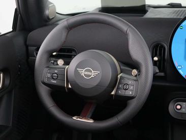 Mini Cabrio John Cooper Works — photo 30