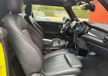 Mini Cabrio JCW One — photo 10