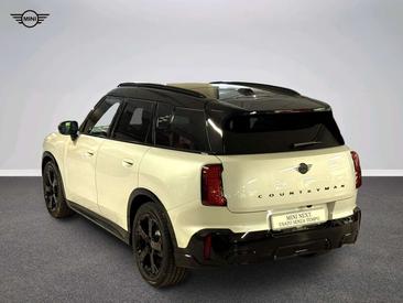 Mini Countryman JCW Electric — photo 4