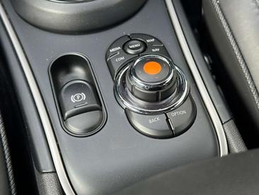 Mini Countryman Yours Cooper SE — photo 14