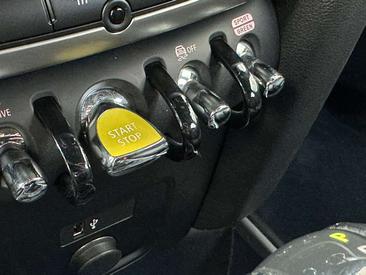 Mini Countryman Yours Cooper SE — photo 15