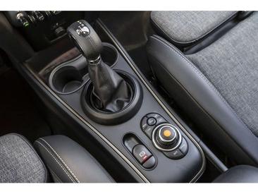 Mini Countryman COOPER SE — photo 12