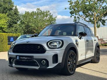 Mini Countryman Yours Cooper SE — photo 19