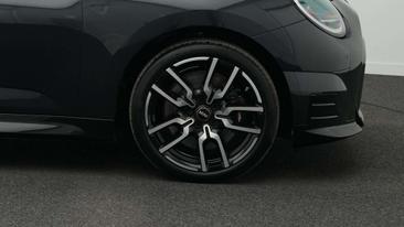 Mini Cooper E JCW — photo 11