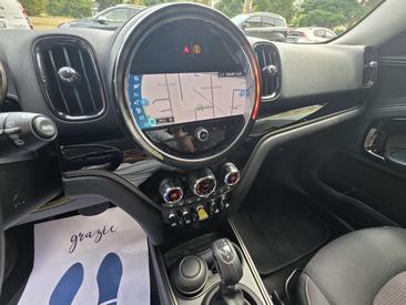 Mini Countryman COOPER SE — photo 9