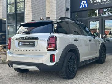 Mini Countryman Yours Cooper SE — photo 26