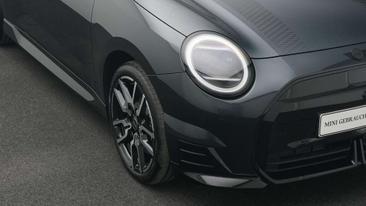 Mini Cooper E JCW — photo 17