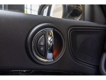 Mini Countryman COOPER SE — photo 43
