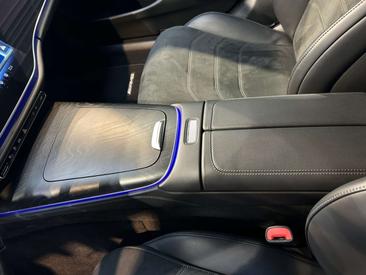 Mercedes Classe E 300 — photo 15