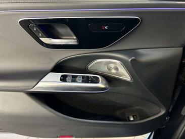Mercedes Classe E 300 — photo 16