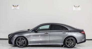 Mercedes CLA 180 AMG Line — photo 8