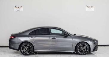 Mercedes CLA 180 AMG Line — photo 9