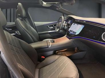 Mercedes EQE 500 — photo 12