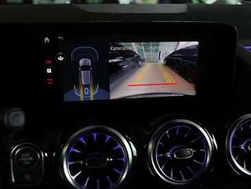 Mercedes GLA 200 AMG Line — photo 8