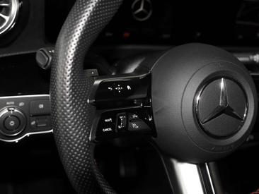 Mercedes CLA 200 AMG Line — photo 15