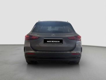 Mercedes GLA 180 Night Edition — photo 4