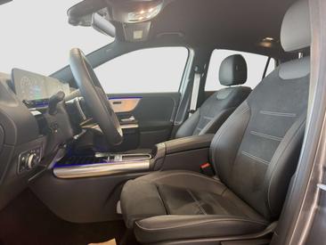 Mercedes GLA 180 Night Edition — photo 5