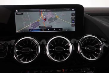 Mercedes EQA 250+ AMG Line — photo 10