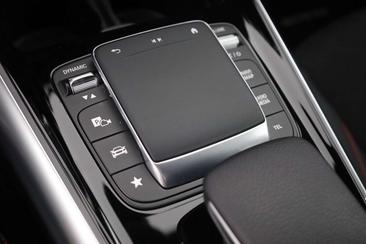 Mercedes EQA 250+ AMG Line — photo 12
