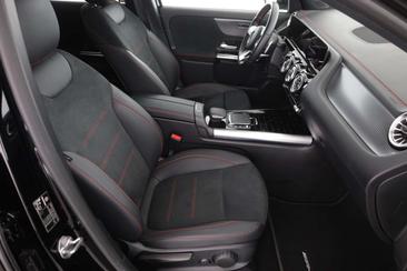 Mercedes EQA 250+ AMG Line — photo 22