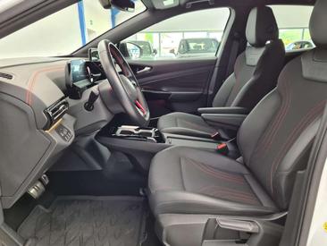 Volkswagen ID.5 GTX 4Motion — photo 11