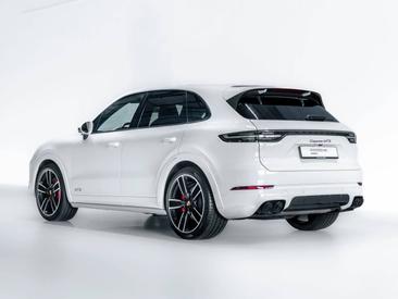 Porsche Cayenne III GTS — photo 3