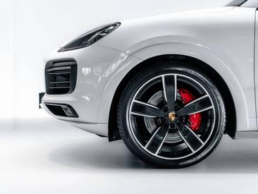 Porsche Cayenne III GTS — photo 6