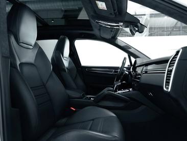 Porsche Cayenne III GTS — photo 15