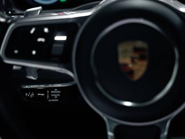Porsche Cayenne III GTS — photo 18
