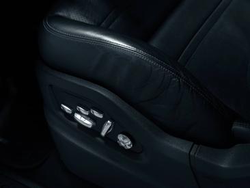 Porsche Cayenne III GTS — photo 24