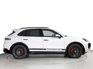 Porsche Cayenne III GTS — photo 8