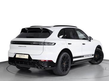 Porsche Cayenne III GTS — photo 9