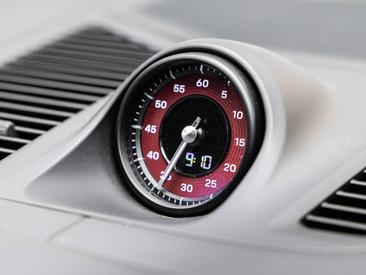 Porsche Cayenne III GTS — photo 28
