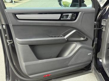 Porsche Cayenne III S Coupé — photo 20